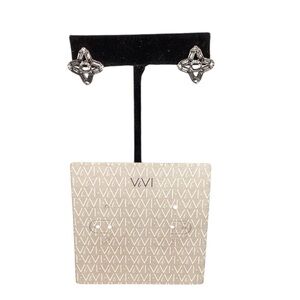 NWT ViVI Silver Four Point Star Stud Earrings